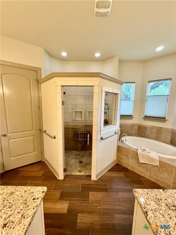 121 Pond View Court Spring Branch, TX 78070 - Photo 18 of 48