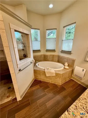 $989,500 | 121 Pond View Court, Spring Branch, TX 78070