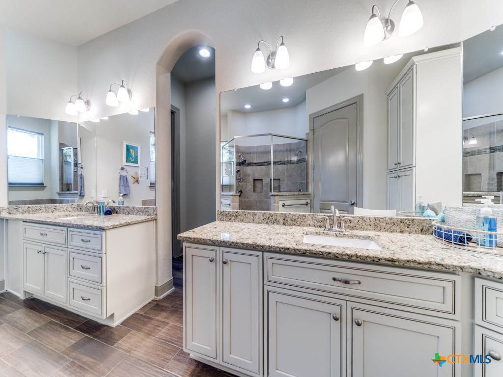 121 Pond View Court Spring Branch, TX 78070 - Photo 24 of 48