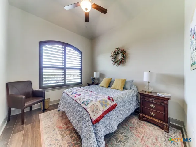 $989,500 | 121 Pond View Court, Spring Branch, TX 78070