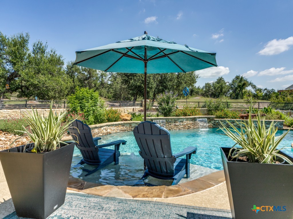 121 Pond View Court Spring Branch, TX 78070 - Photo 31 of 48