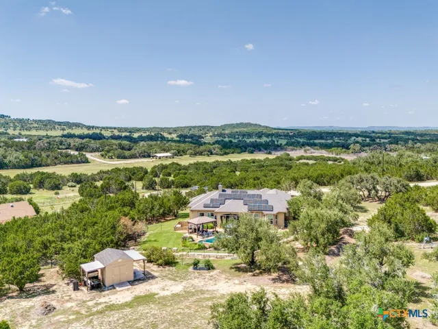 $989,500 | 121 Pond View Court, Spring Branch, TX 78070