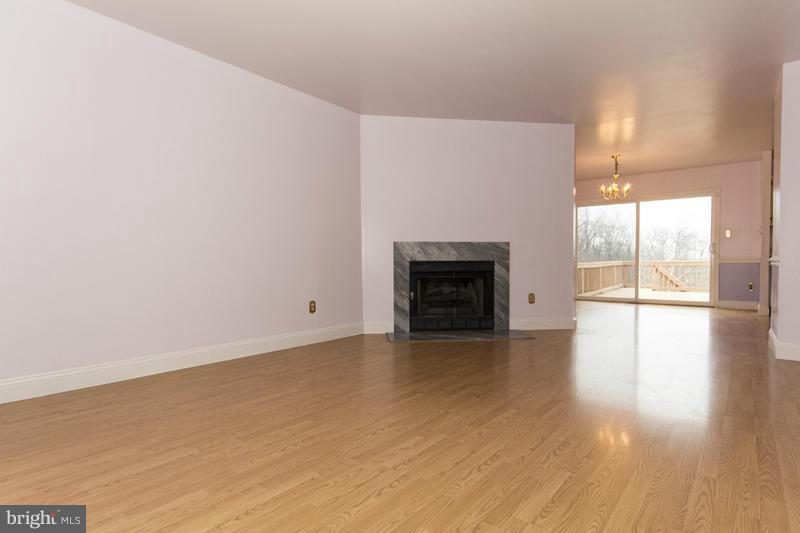 9443 Joppa Pond Road Baltimore, MD 21234 - Photo 5 of 23 Living Room