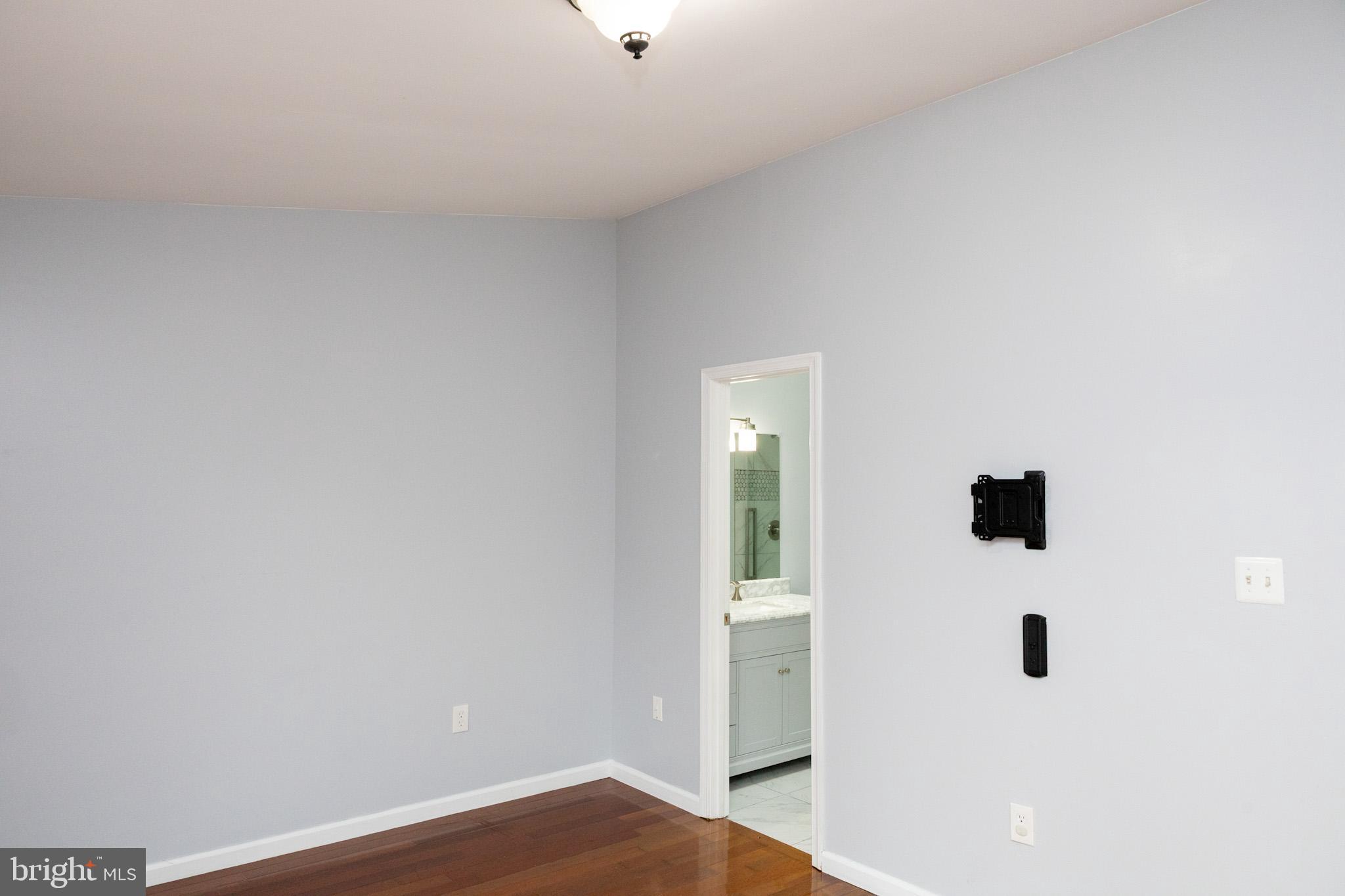 58 Victoria Square Frederick, MD 21702 - Photo 16 of 26 a view of bathroom