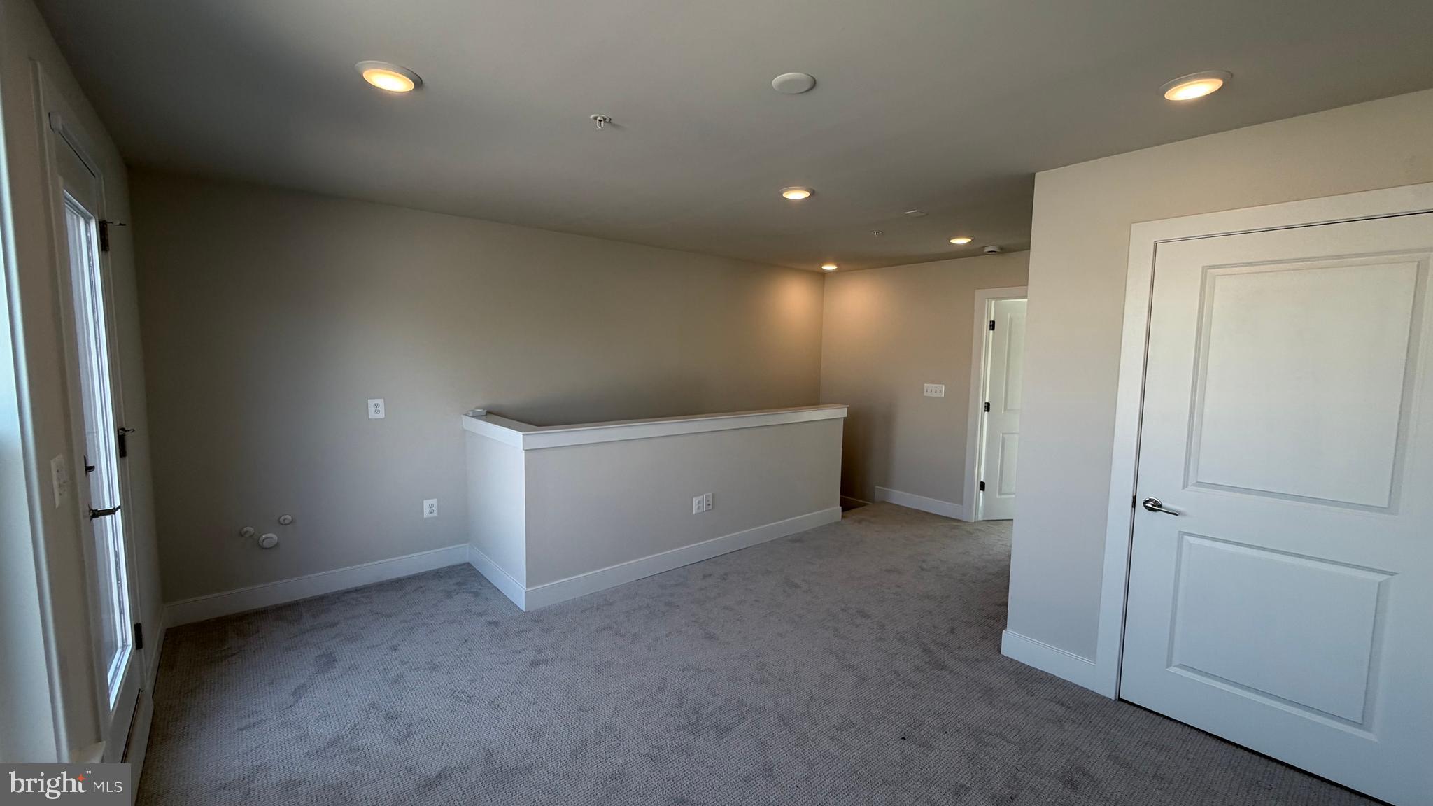 12742 Verdant Way Reston, VA 20191 - Photo 27 of 35