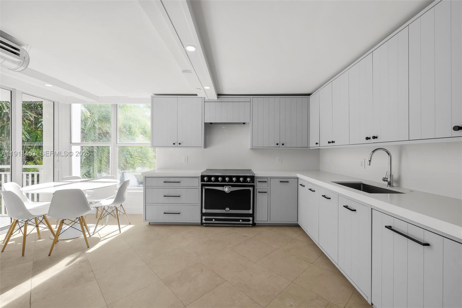 605 Ocean Drive, Unit 2L Key Biscayne, FL 33149 - Photo 19 of 46 SPACIOUS KITCHEN