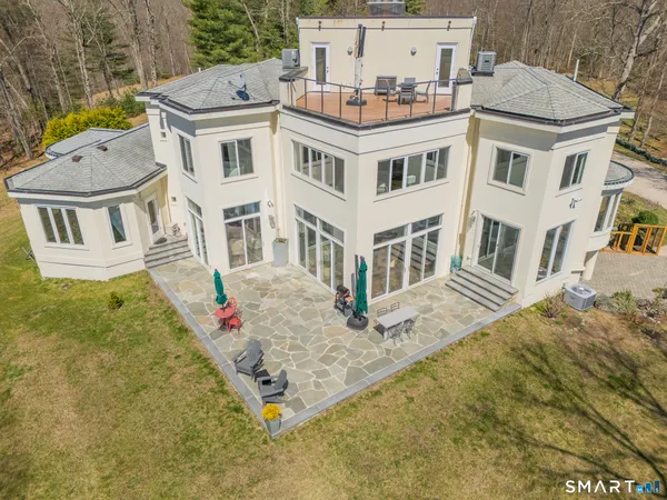 $2,100,000 | 216 Kuhne Road, Southbury, CT 06488