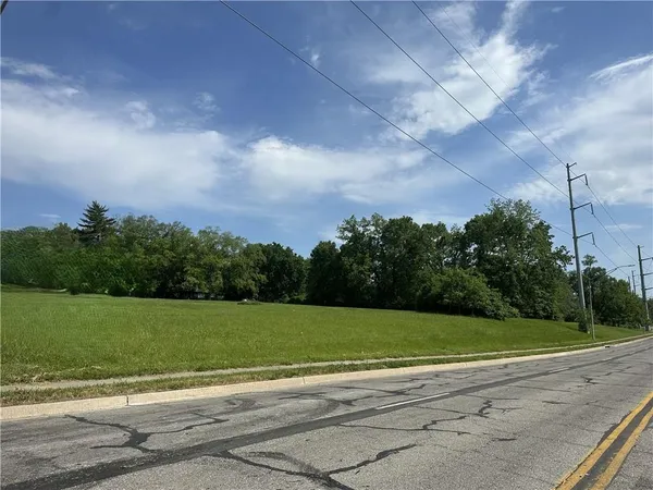 $15,000 | 15607 East Independence Avenue, Independence, MO 64050