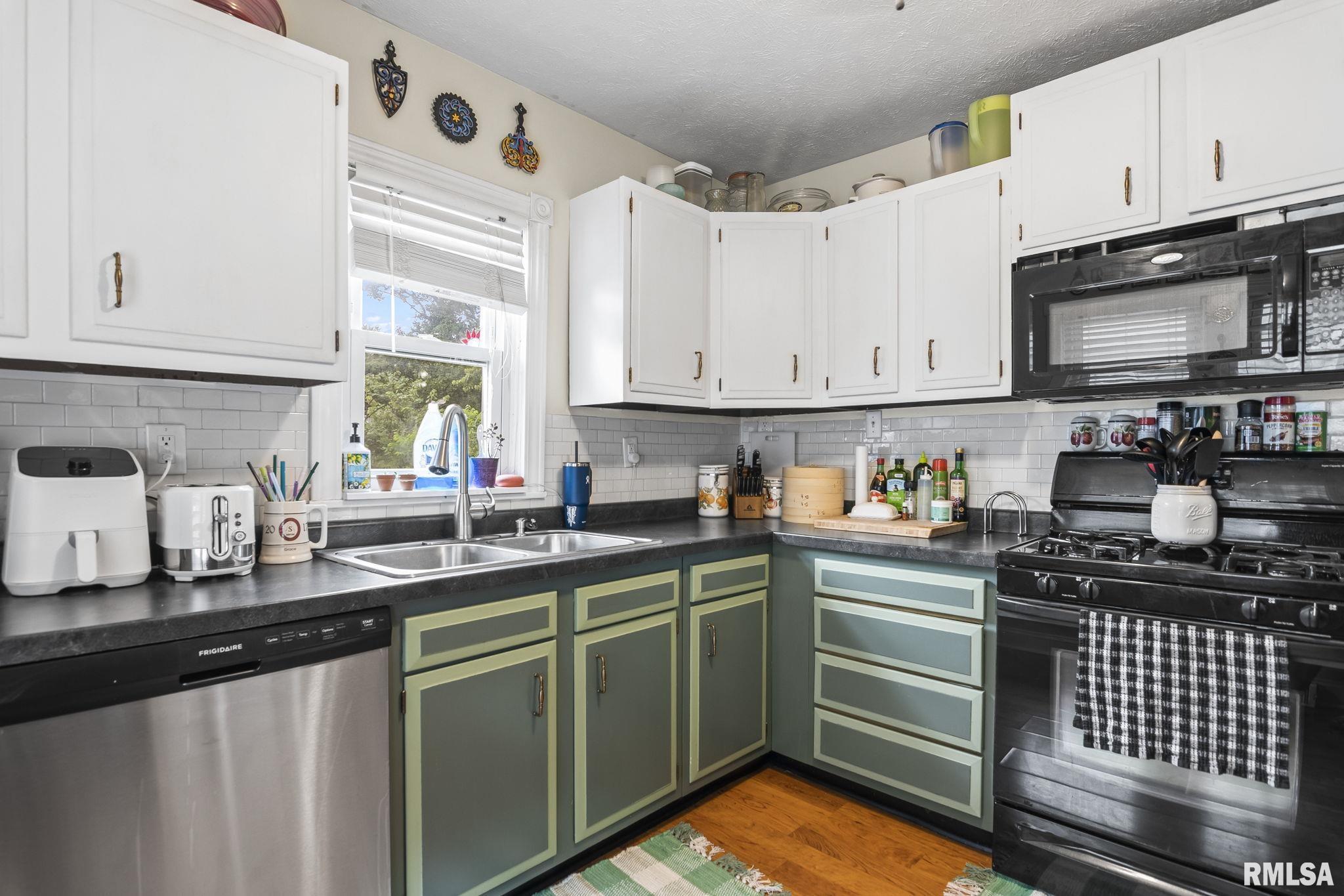 2251 Yale Boulevard Springfield, IL 62703 - Photo 13 of 27