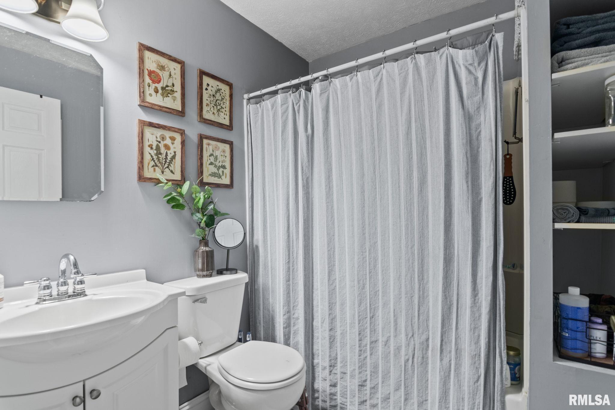 2251 Yale Boulevard Springfield, IL 62703 - Photo 19 of 27