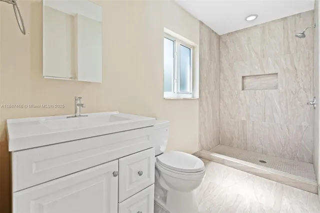 $1,290,000 | 573 Palmetto Drive, Miami Springs, FL 33166