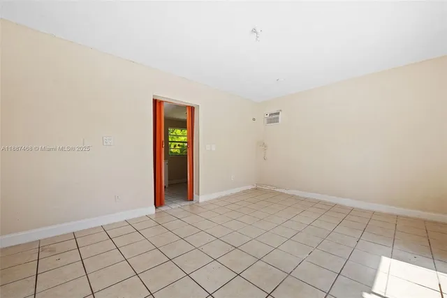 $1,290,000 | 573 Palmetto Drive, Miami Springs, FL 33166