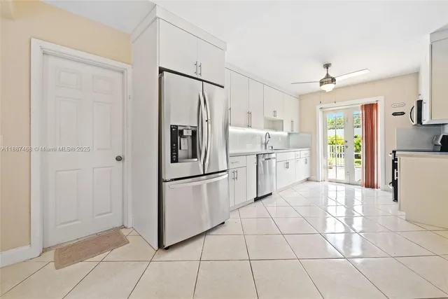 $1,290,000 | 573 Palmetto Drive, Miami Springs, FL 33166