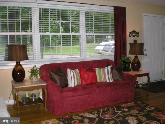 1906 Frederick Road Catonsville, MD 21228 - Photo 16 of 18 Newer replacement windows throughout