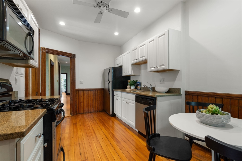 20 Mellen Street, Unit 2 Boston, MA 02124 - Photo 9 of 20