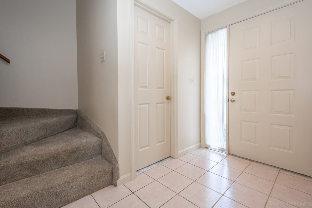 22 Stone Ridge Road, Unit 22 Franklin, MA 02038 - Photo 4 of 36 Gallery Image 4