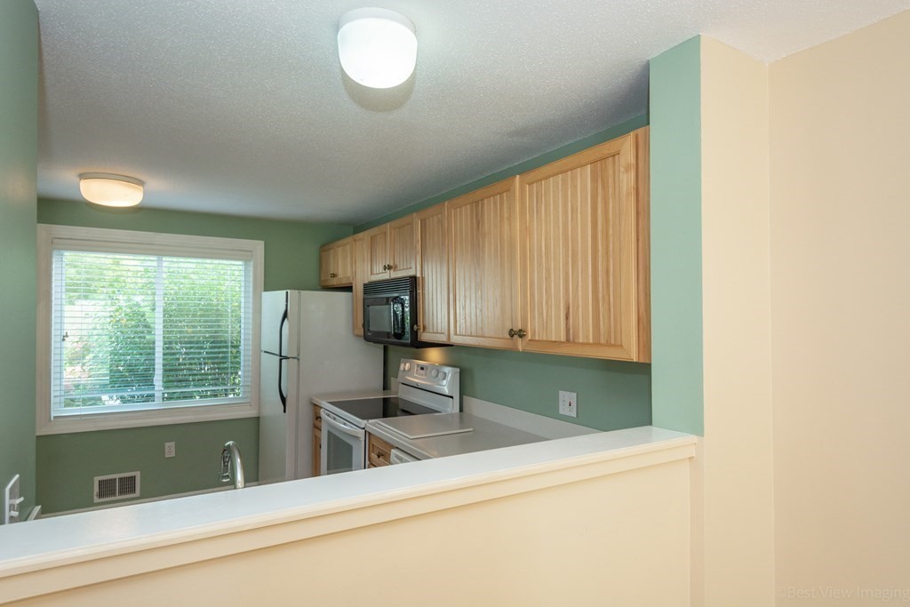 22 Stone Ridge Road, Unit 22 Franklin, MA 02038 - Photo 10 of 36 Gallery Image 10