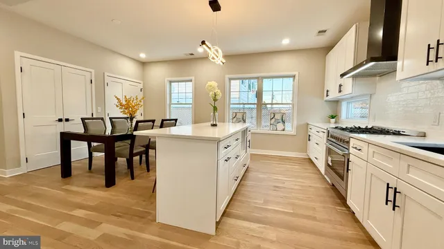 $980,000 | 225 Penn Avenue, Edison, NJ 08817