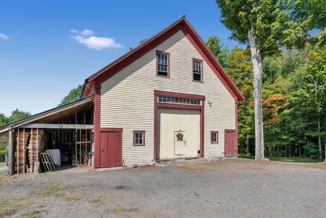 $615,000 | 992 Pequawket Trail, Baldwin, ME 04091