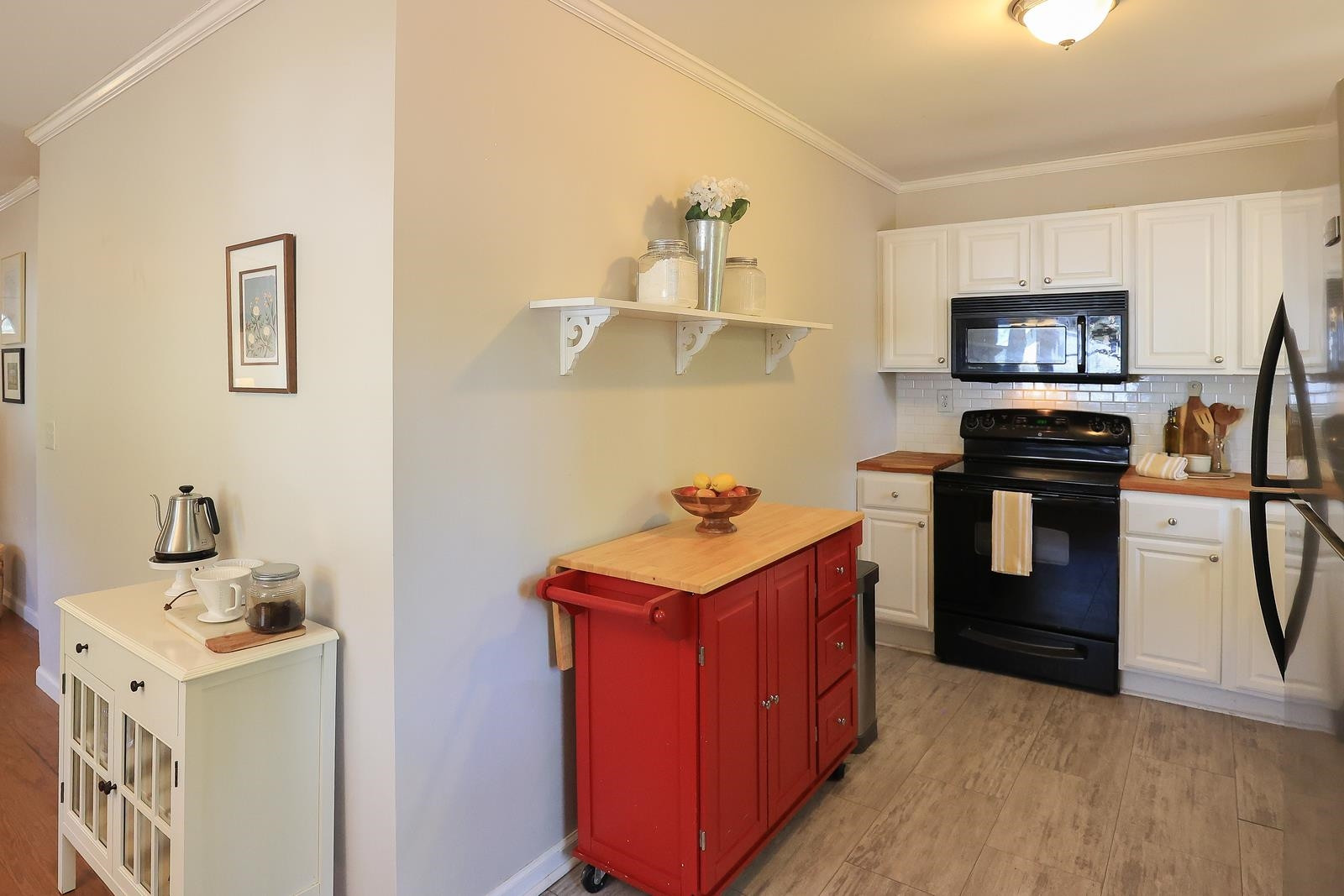 5400 McCormick Road Durham, NC 27713 - Photo 6 of 26 Cute red island cabinet conveys!