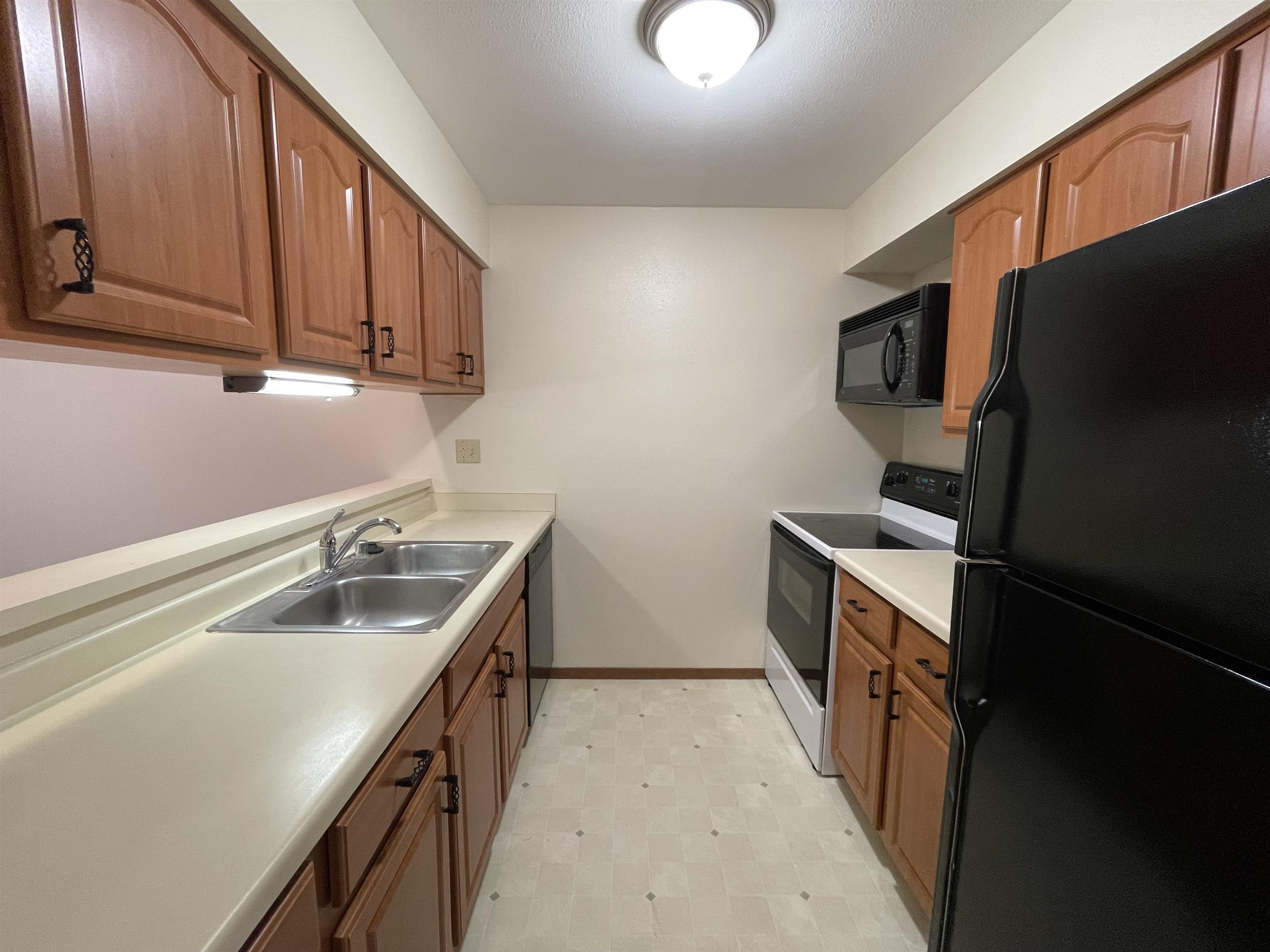 825 North Gammon Road, Unit F Madison, WI 53717 - Photo 7 of 16