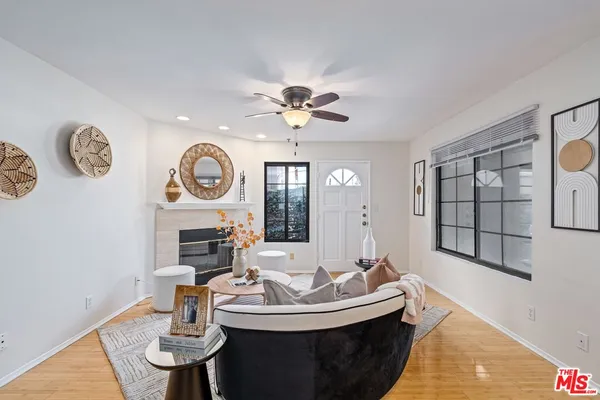 $4,800 | 102 North Sweetzer Avenue, Unit 106, Los Angeles, CA 90048