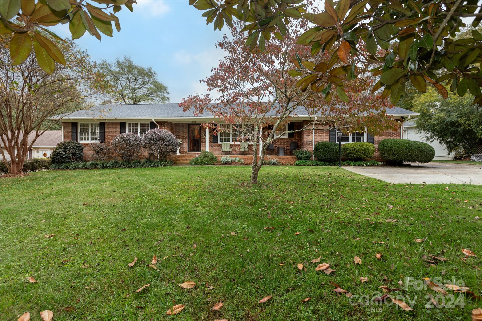 10811 South Ford Road Charlotte, NC 28214 - Photo 1 of 47