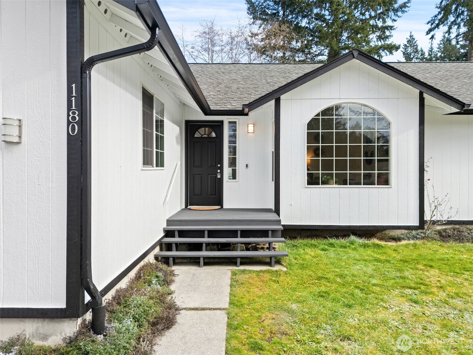 1180 E Trail Belfair, WA 98528 - Photo 2 of 34