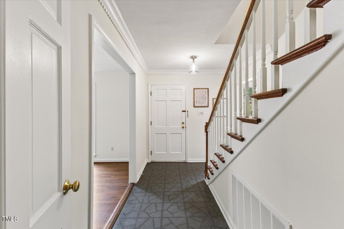 713 Pebblebrook Drive Raleigh, NC 27609 - Photo 8 of 68 10-713 Pebblebrook Dr