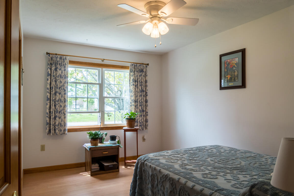 800 North Road Yarmouth, ME 04096 - Photo 24 of 60 33-2nd bedroom (2 of 3)