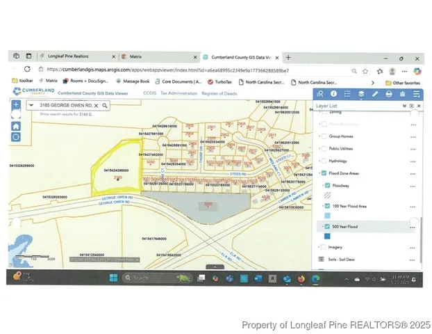 a black and white photo of a ocean