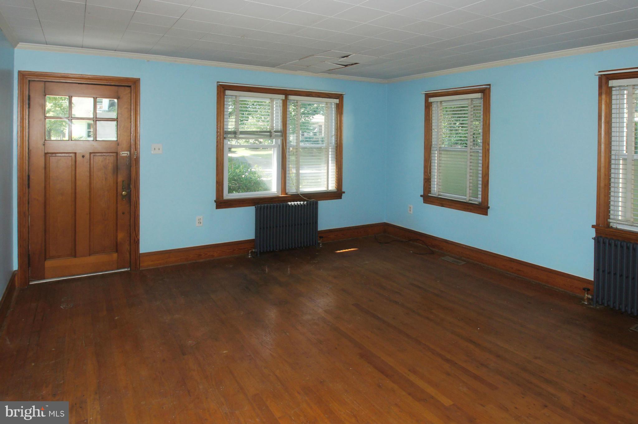 15 Haines Avenue Rising Sun, MD 21911 - Photo 5 of 30 Living Room