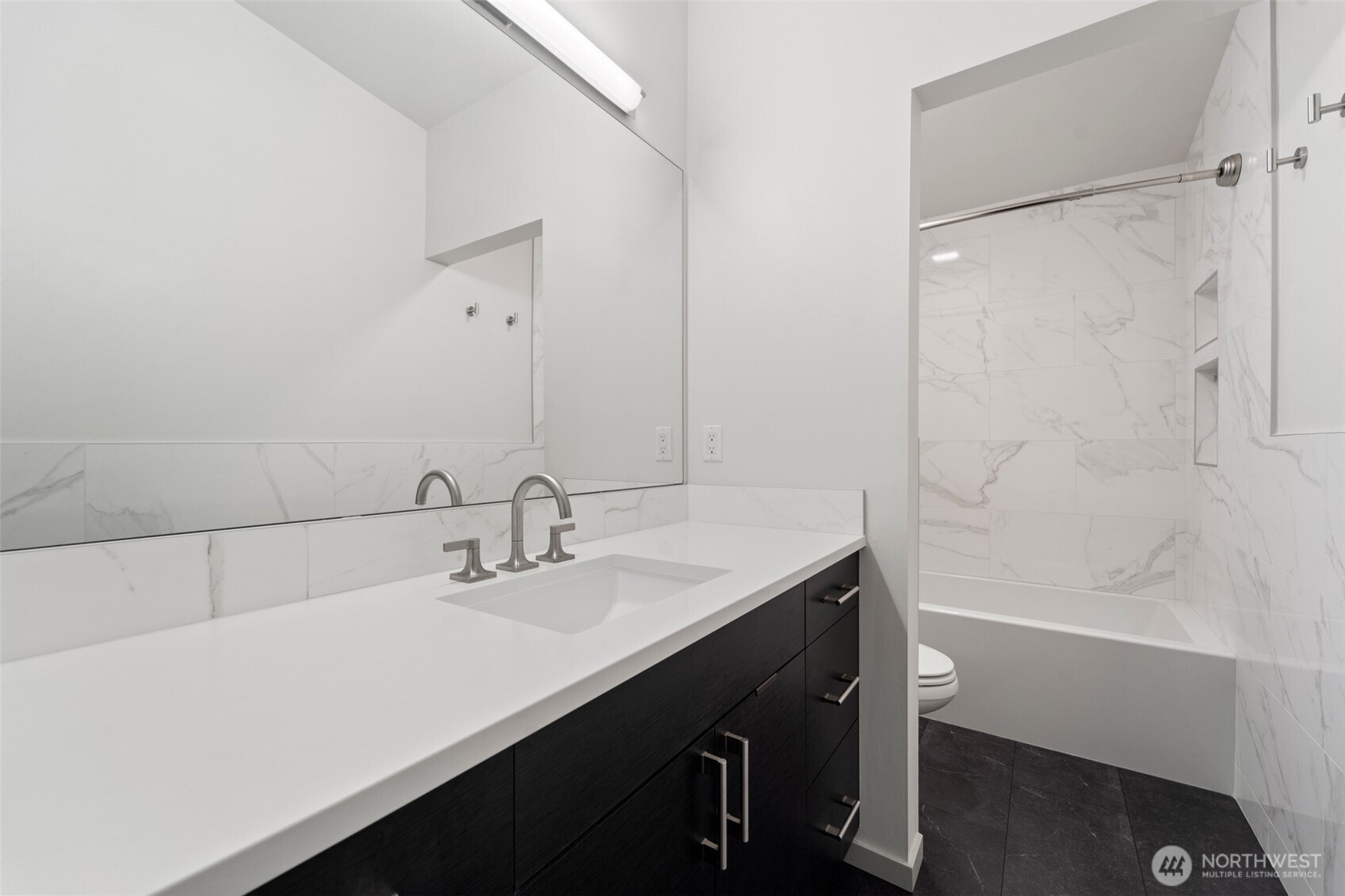 2201 West Ruffner Street Seattle, WA 98199 - Photo 21 of 35 Gallery Image 21
