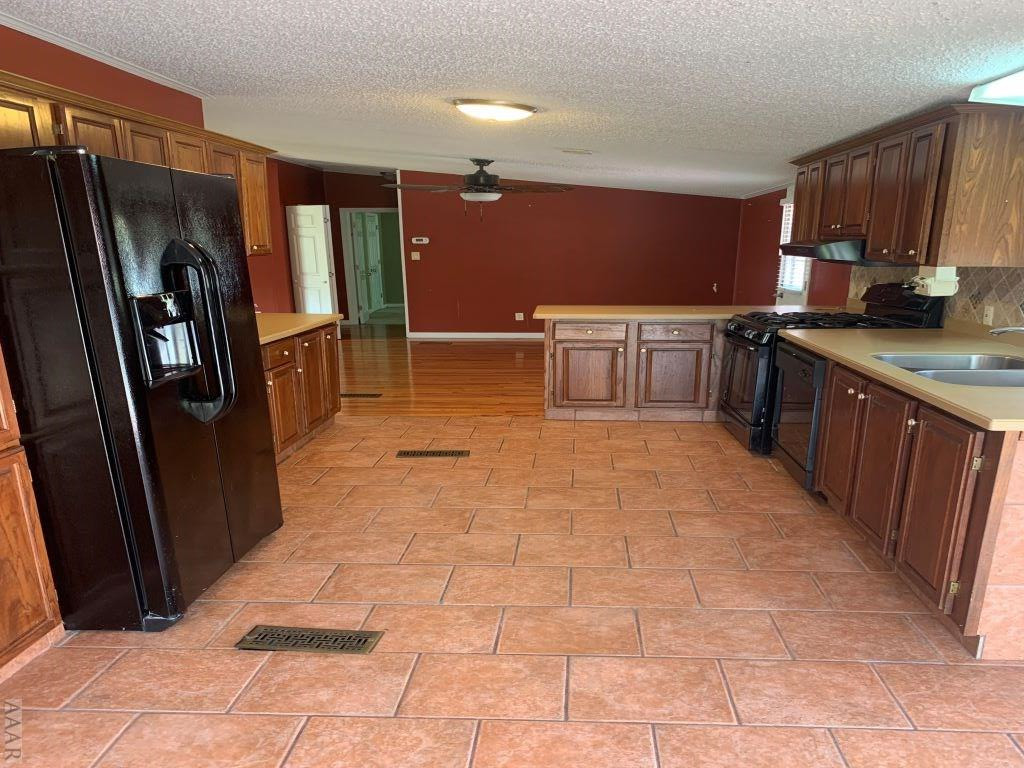 189 Caroon Road Aydlett, NC 27916 - Photo 6 of 16 Gallery Image 6