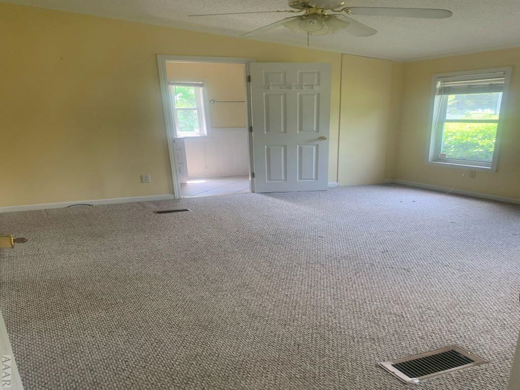 189 Caroon Road Aydlett, NC 27916 - Photo 7 of 16 Gallery Image 7