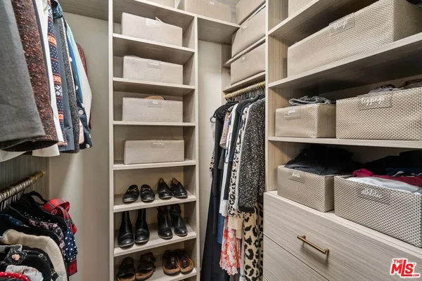 $3,500 | 960 Larrabee Street, Unit 105, West Hollywood, CA 90069