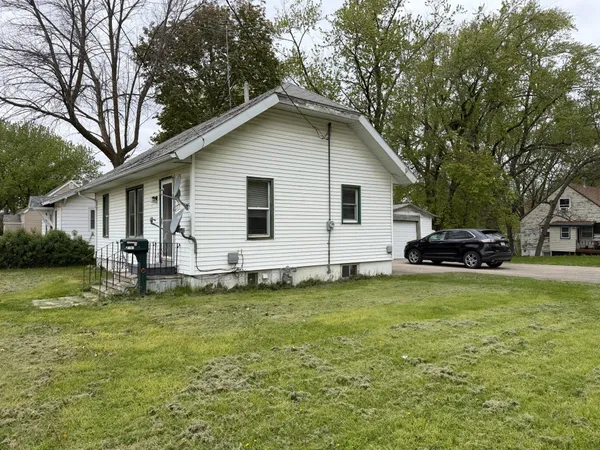 $79,900 | 319 East 8th Street, Albert Lea, MN 56007