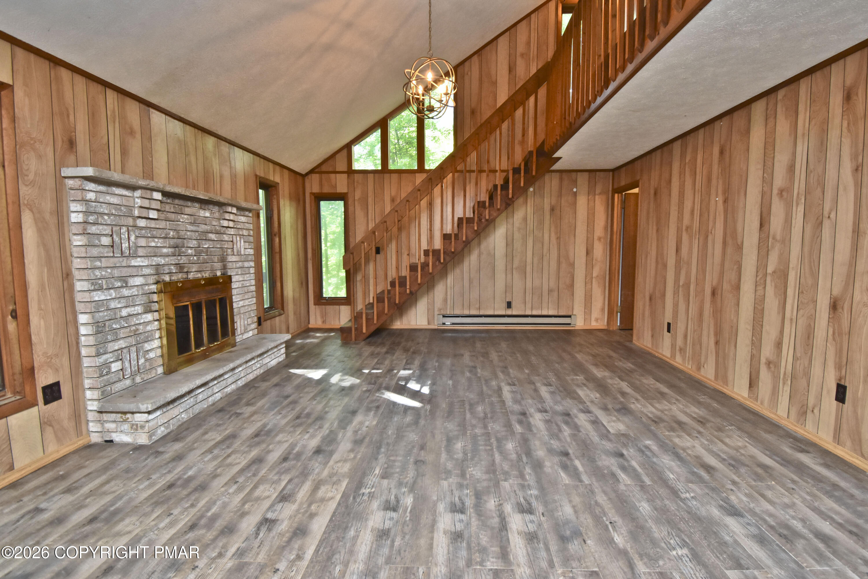 148 Manchester Drive Bushkill, PA 18324 - Photo 2 of 35 2 Living Room (2)