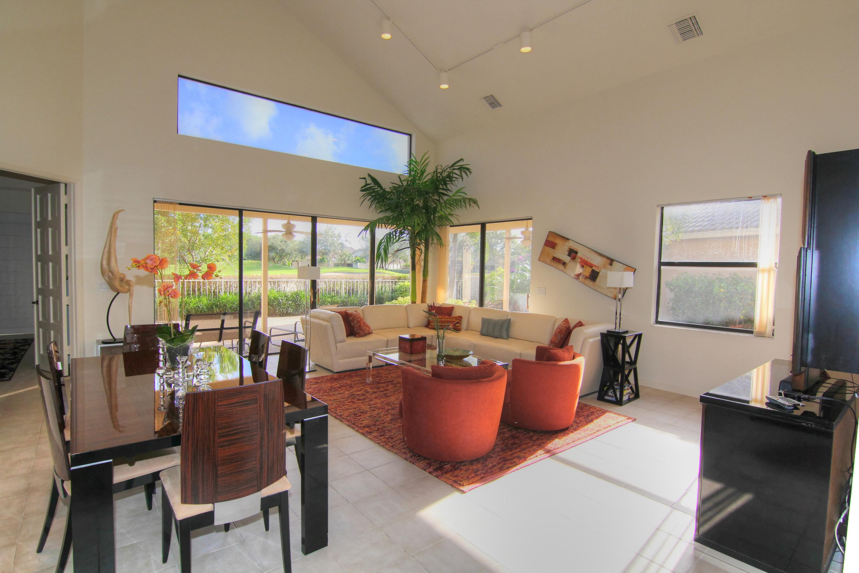 17394 Vía Capri Boca Raton, FL 33496 - Photo 1 of 18 Living Room
