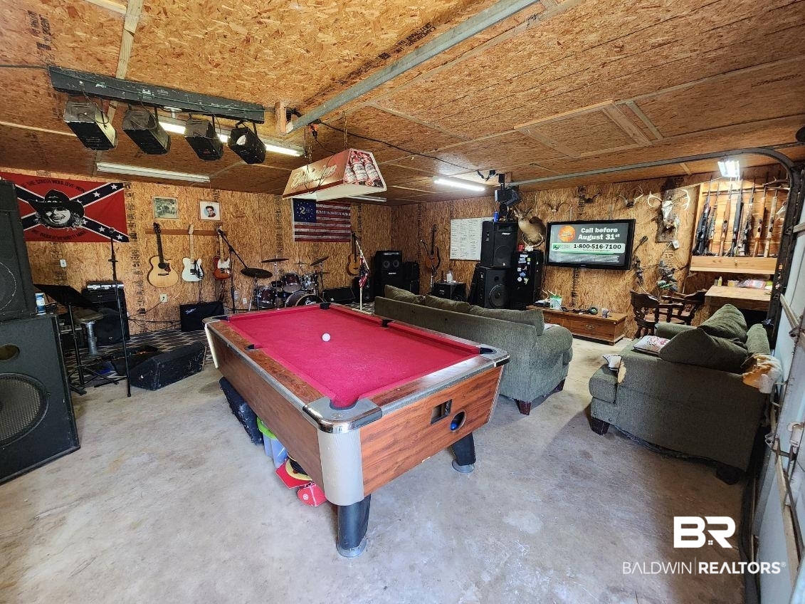 640 Horseshoe Road Brewton, AL 36426 - Photo 19 of 22 Playroom with billiards
