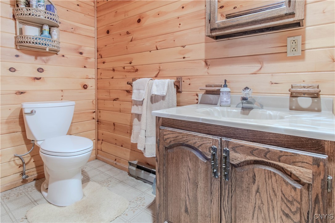 7176 Beadles Point Road Cape Vincent, NY 13618 - Photo 35 of 41 2nd bathroom