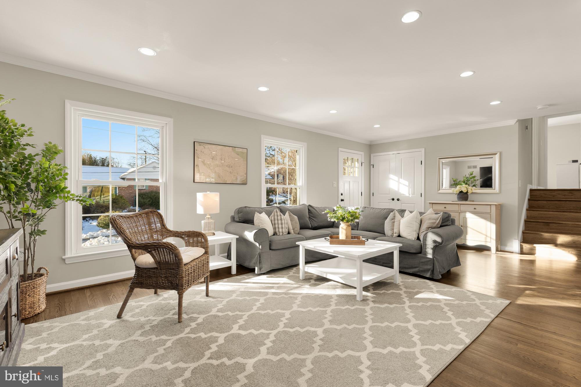 9615 Byeforde Road Kensington, MD 20895 - Photo 14 of 54