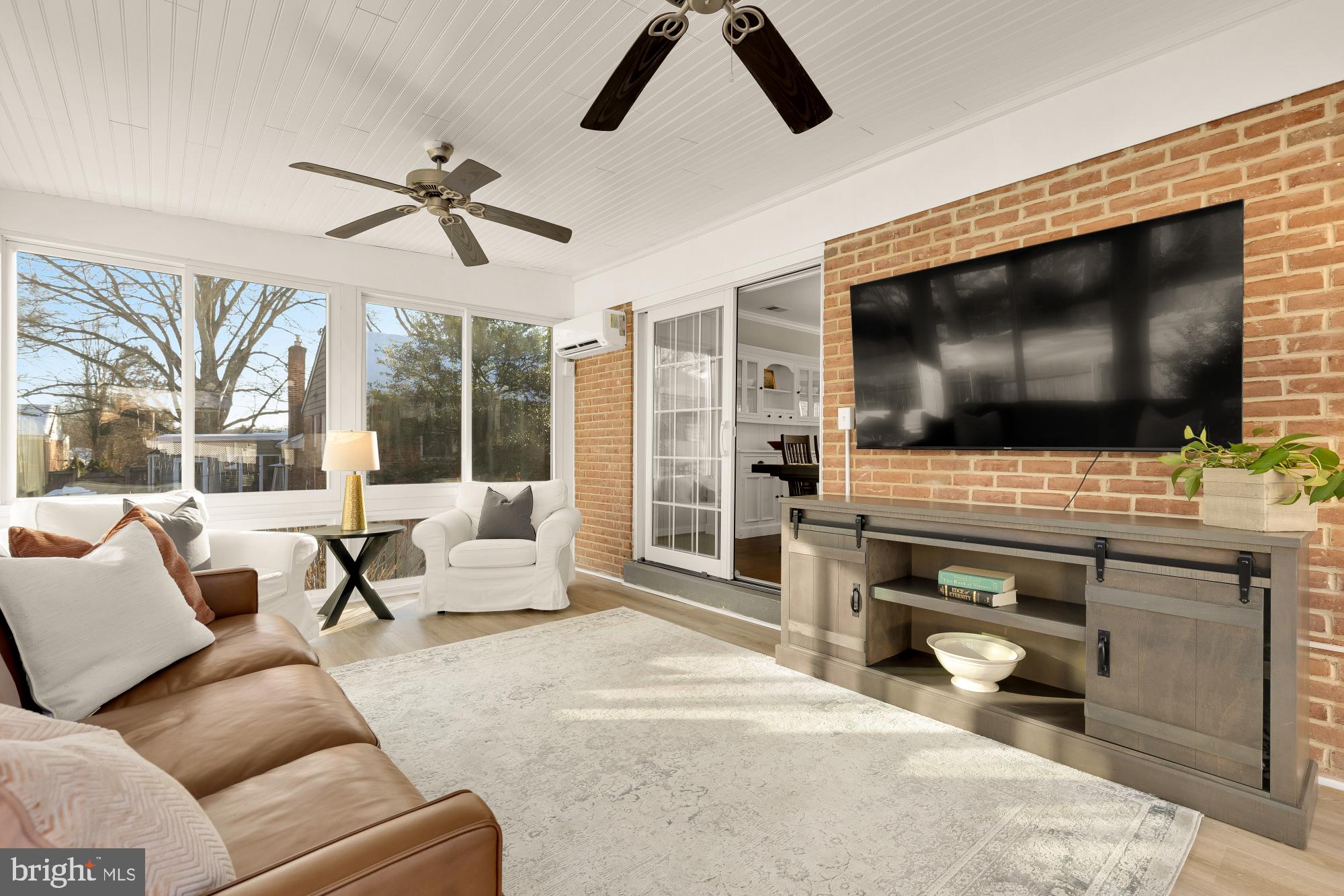 9615 Byeforde Road Kensington, MD 20895 - Photo 18 of 54