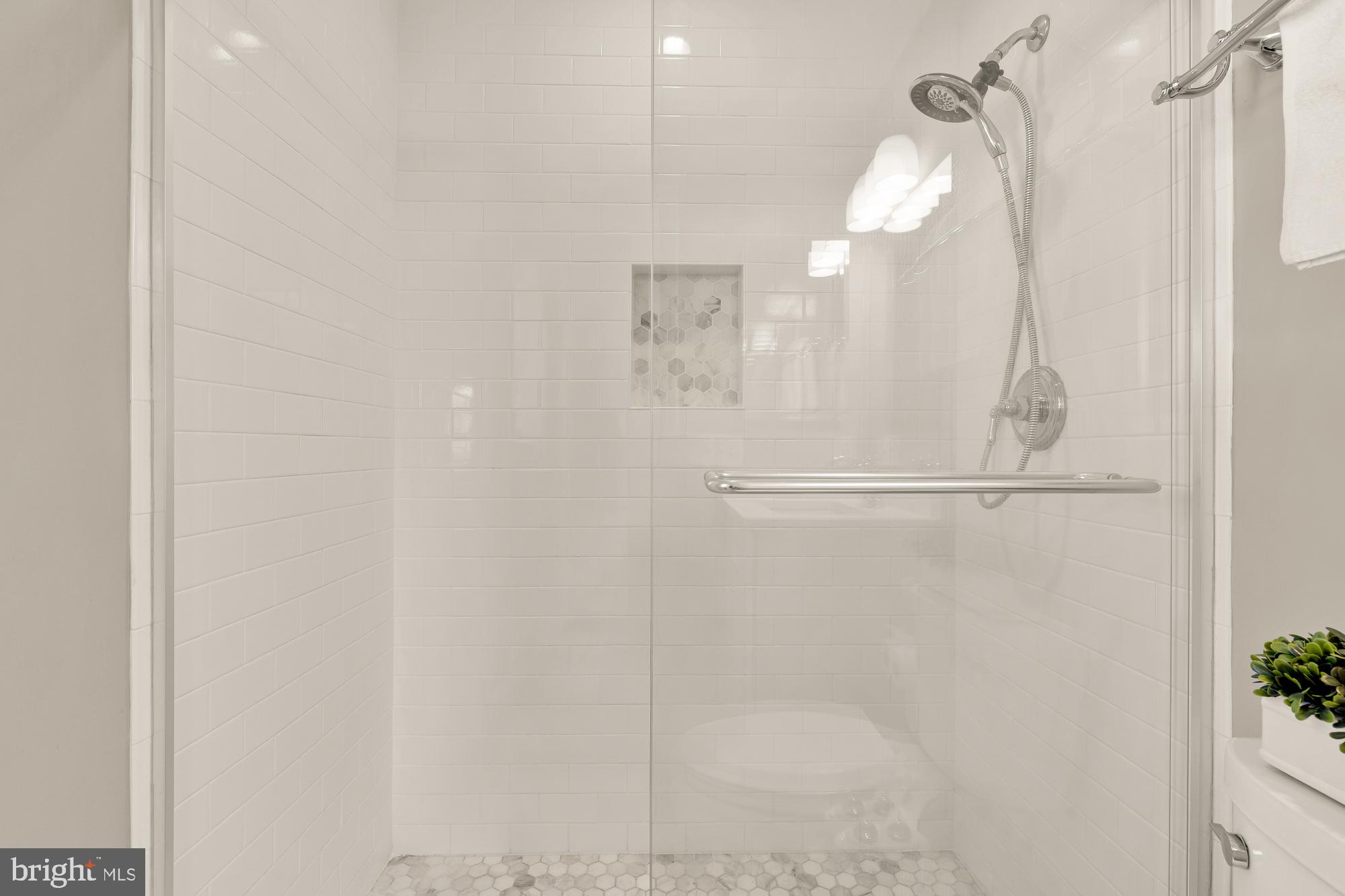 9615 Byeforde Road Kensington, MD 20895 - Photo 26 of 54