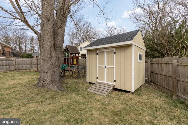 $1,249,000 | 9615 Byeforde Road, Kensington, MD 20895