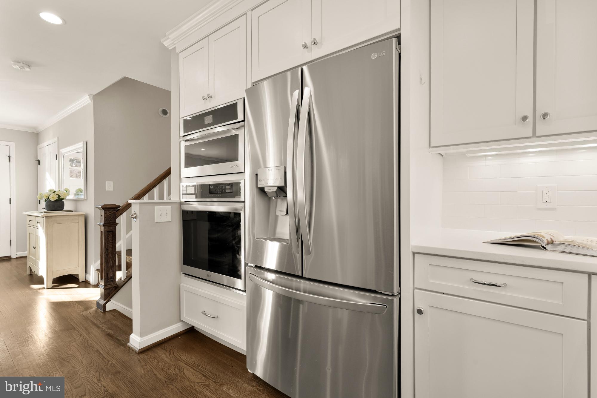 9615 Byeforde Road Kensington, MD 20895 - Photo 9 of 54