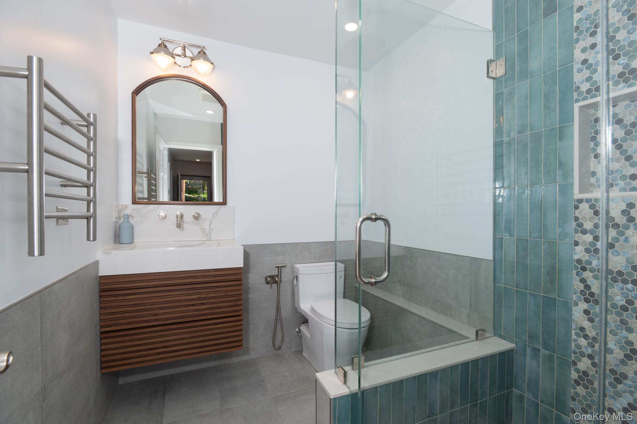 27 Valentine Road Briarcliff Manor, NY 10510 - Photo 14 of 31 Renovated first floor full bathroom