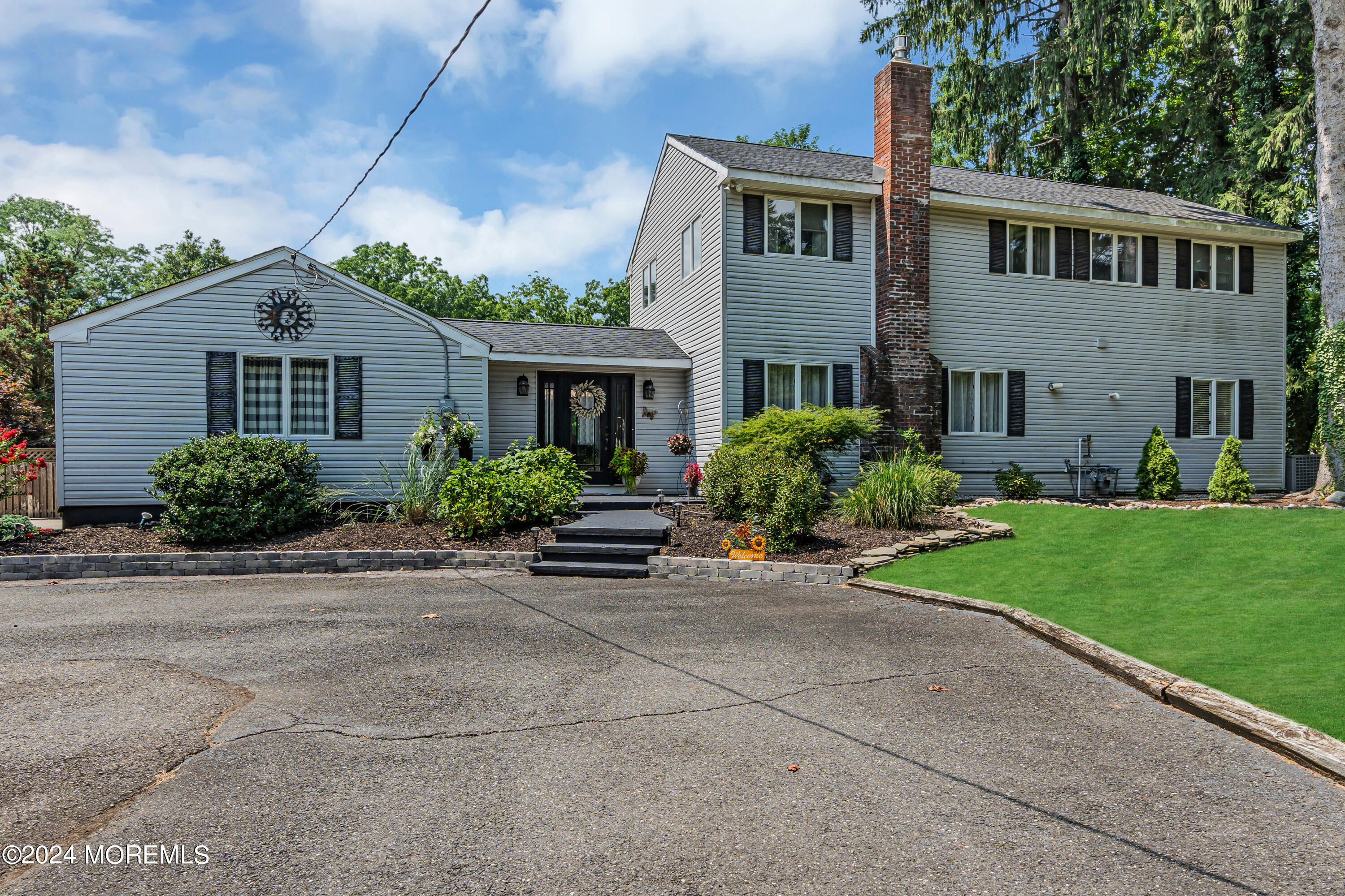 18 Hope Road Tinton Falls, NJ 07724 - Photo 12 of 75 18 Hope Rd Tinton Falls