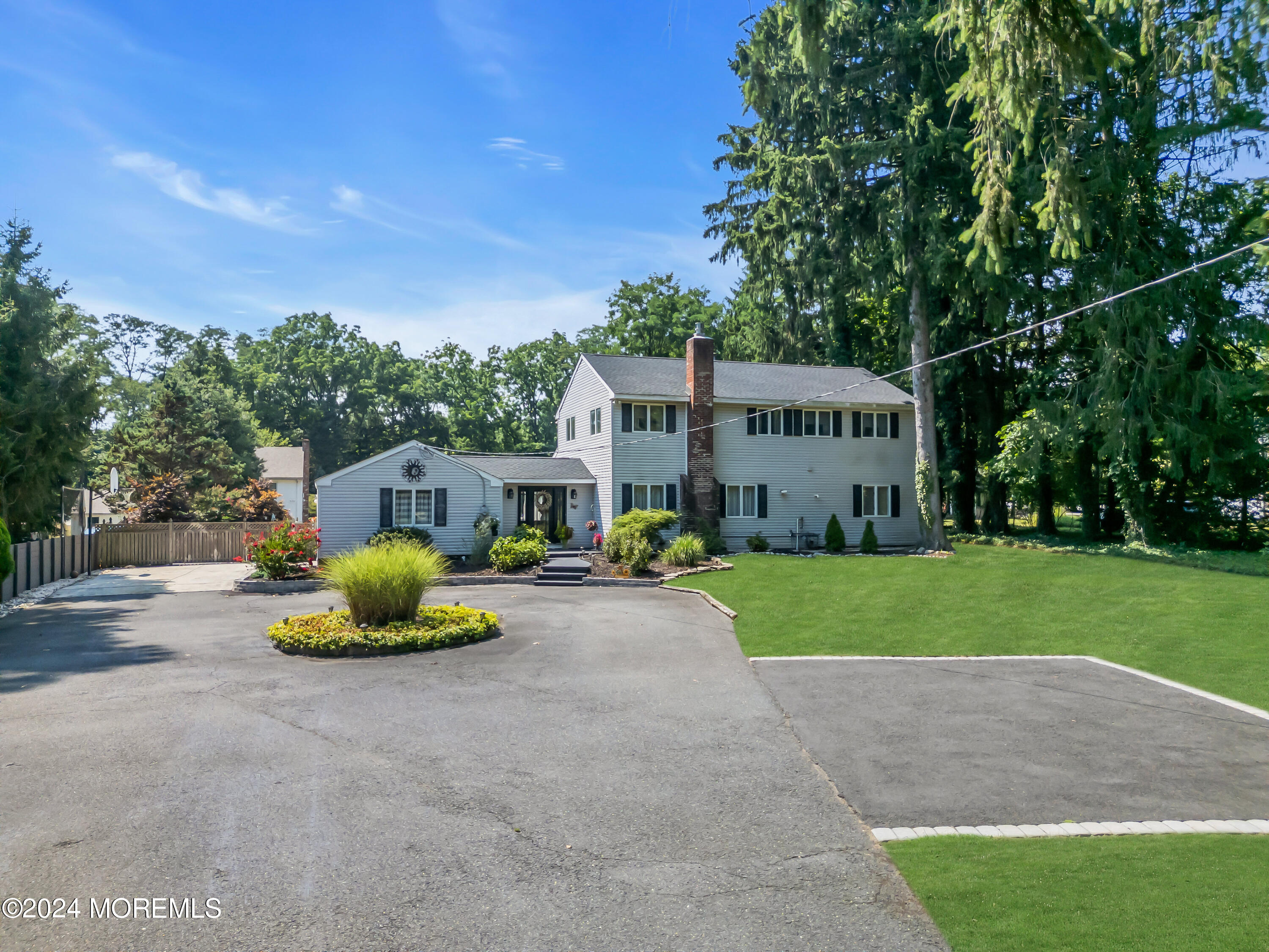 18 Hope Road Tinton Falls, NJ 07724 - Photo 8 of 75 18 Hope Rd Tinton Falls