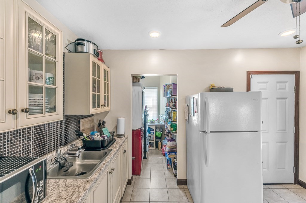 23-25 Wait Street Springfield, MA 01104 - Photo 7 of 8 Gallery Image 7